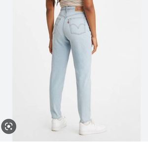 Levi's high waisted taper jeans